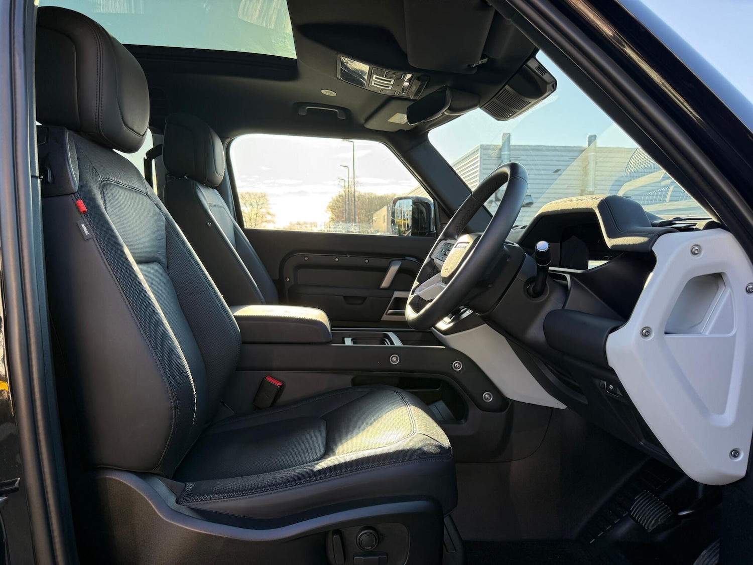 Used Land Rover Defender 90 for sale - 77215766: Photo 37