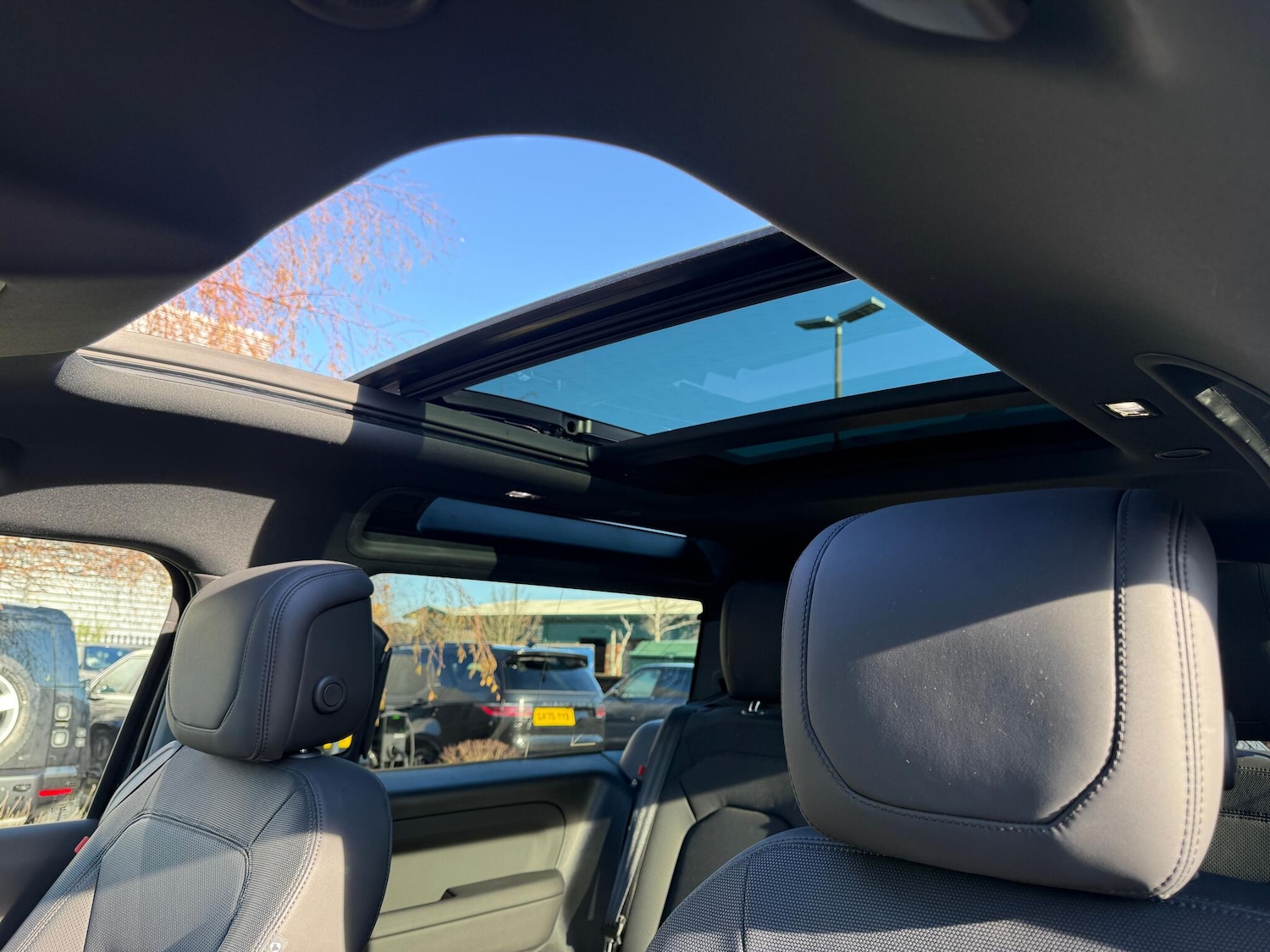 Used Land Rover Defender 90 for sale - 77215766: Photo 5