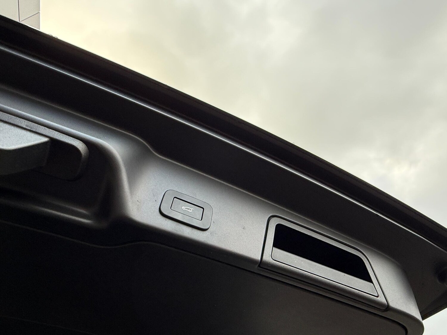 Used Land Rover Range Rover Evoque 2024 for sale - 76389312: Photo 21