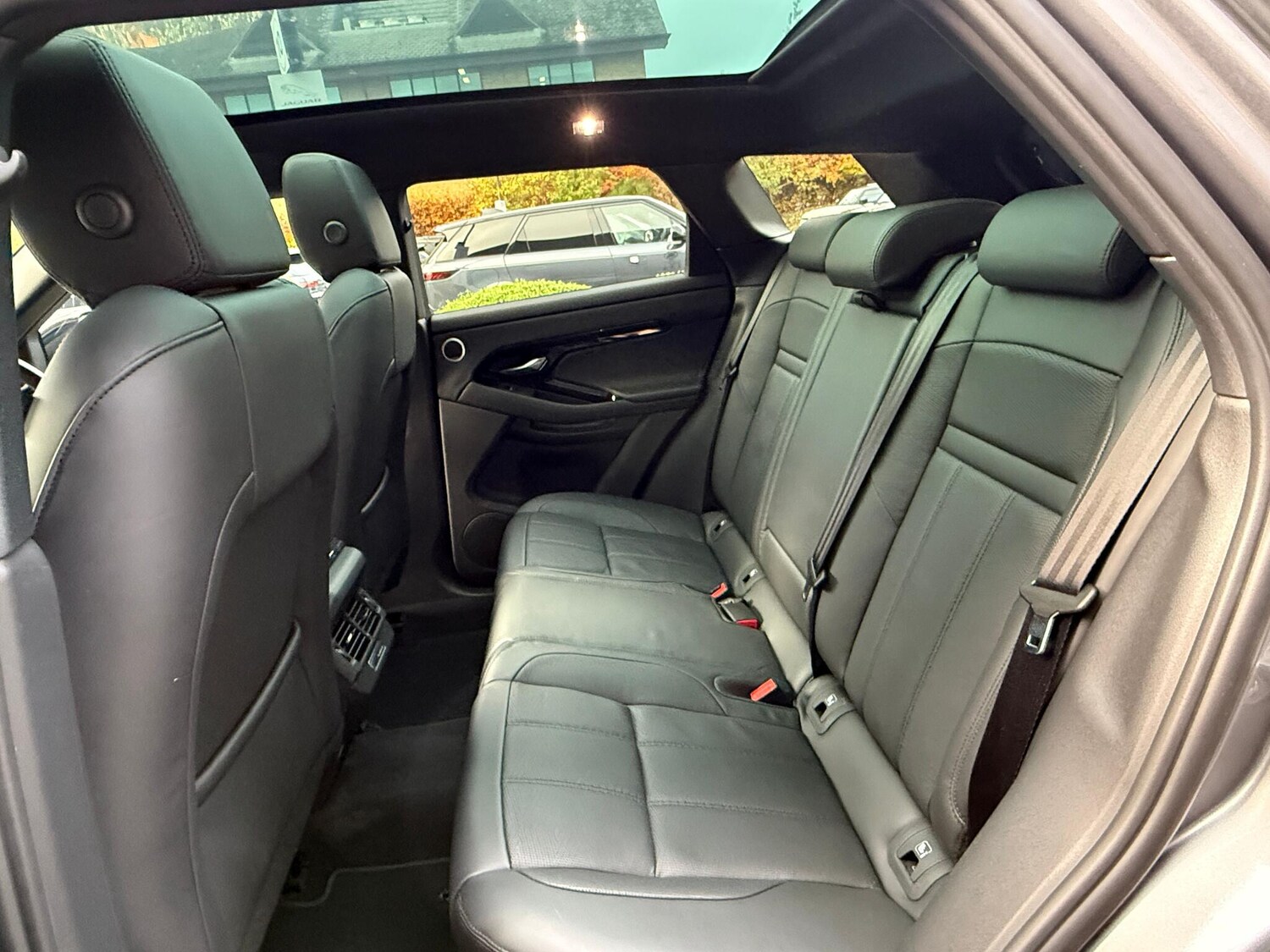 Used Land Rover Range Rover Evoque 2024 for sale - 76389312: Photo 37