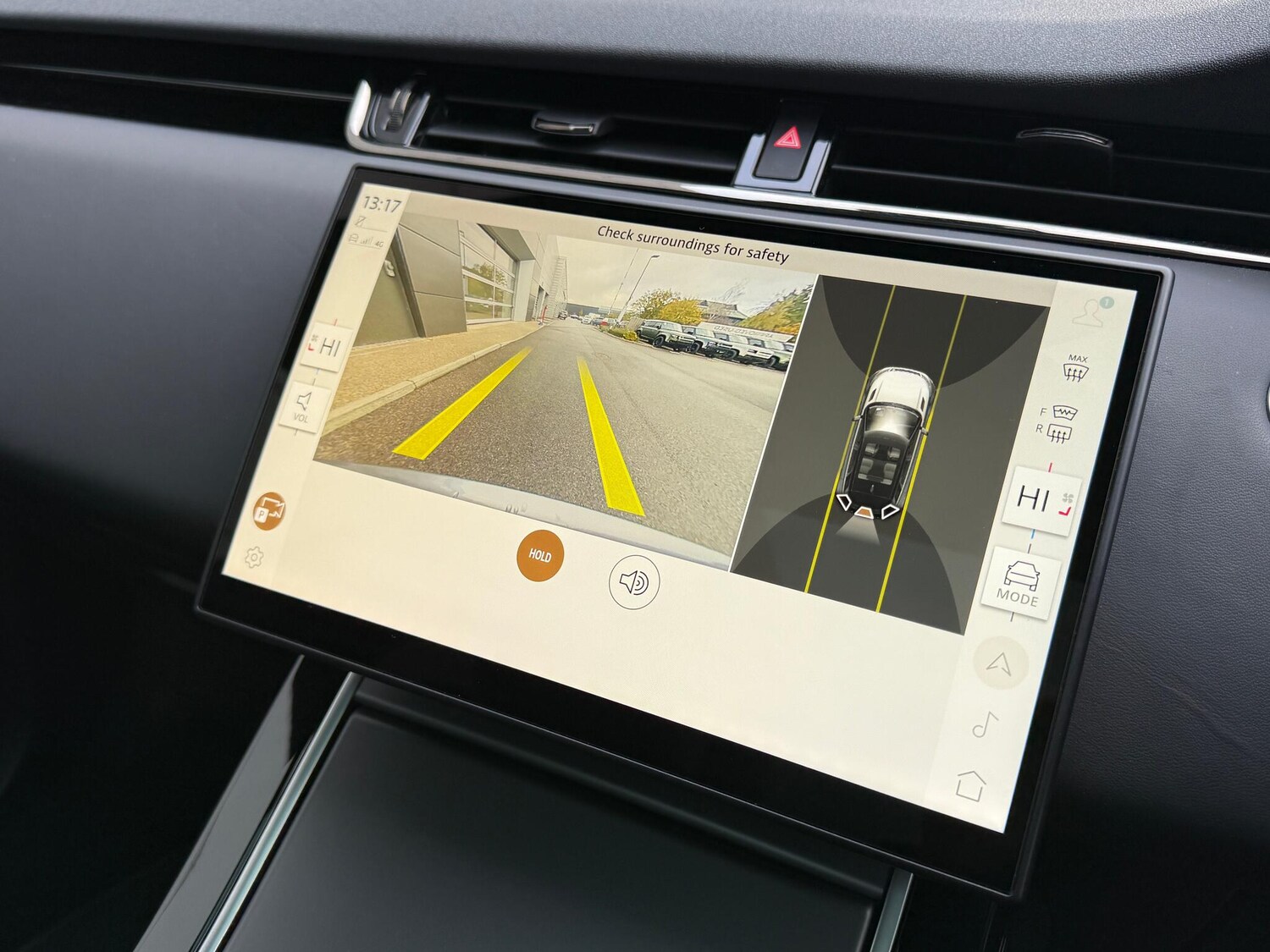 Used Land Rover Range Rover Evoque 2024 for sale - 76389312: Photo 6