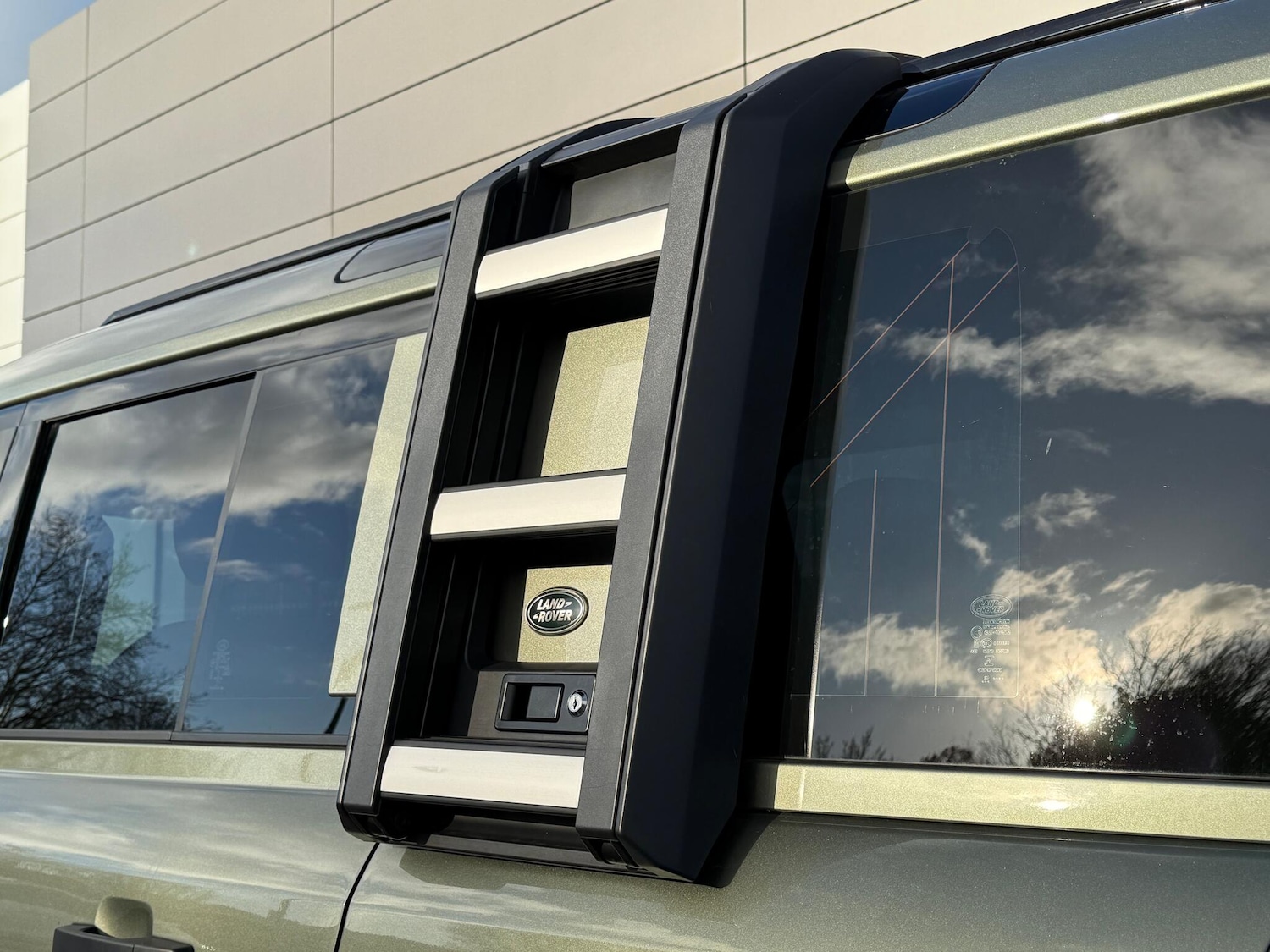 Used Land Rover Defender 2020 for sale - 76801496: Photo 18