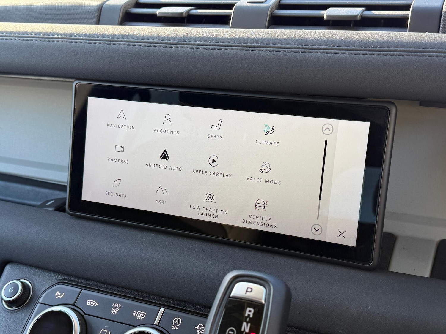 Used Land Rover Defender 2020 for sale - 76801496: Photo 29