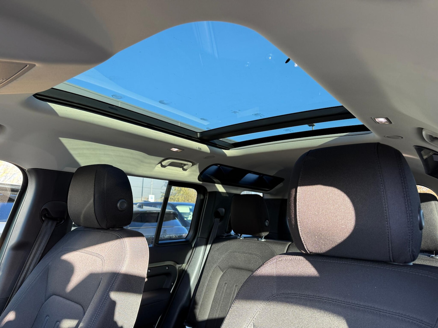 Used Land Rover Defender 2020 for sale - 76801496: Photo 6