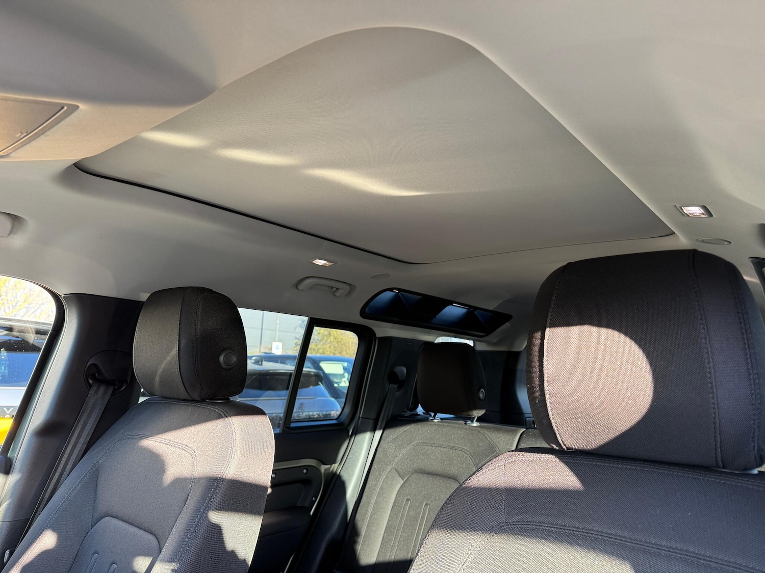 Used Land Rover Defender 2020 for sale - 76801496: Photo 7