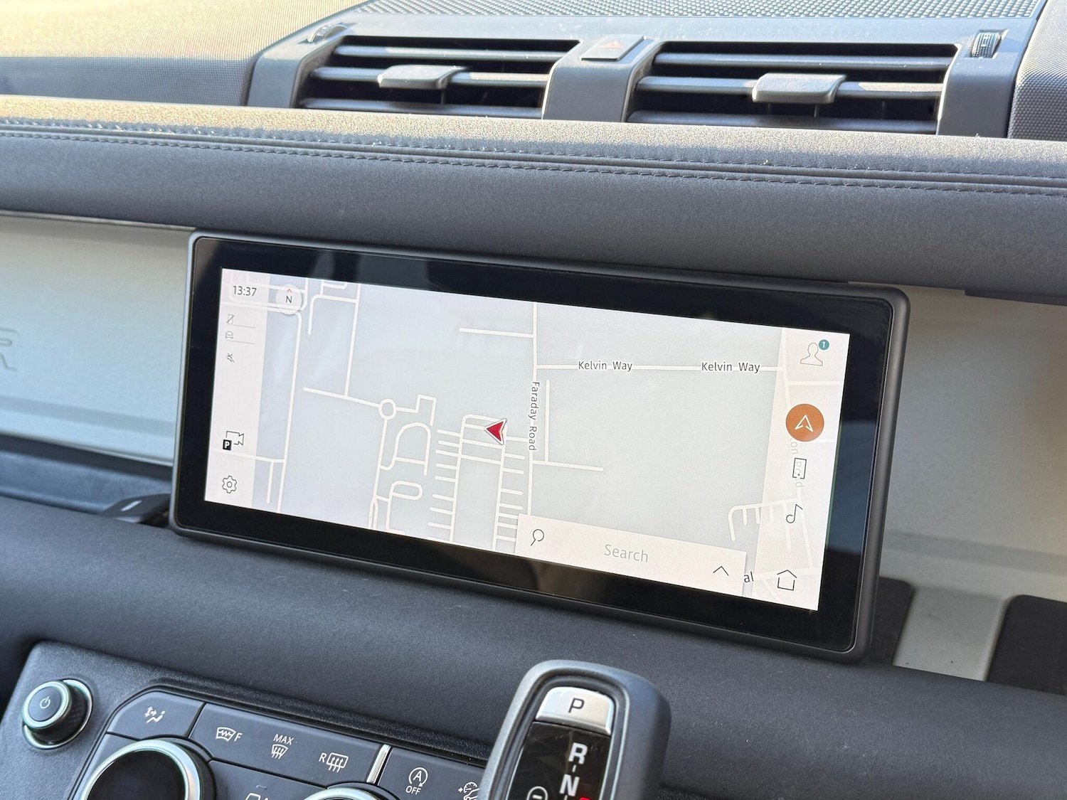 Used Land Rover Defender 2020 for sale - 76801496: Photo 8