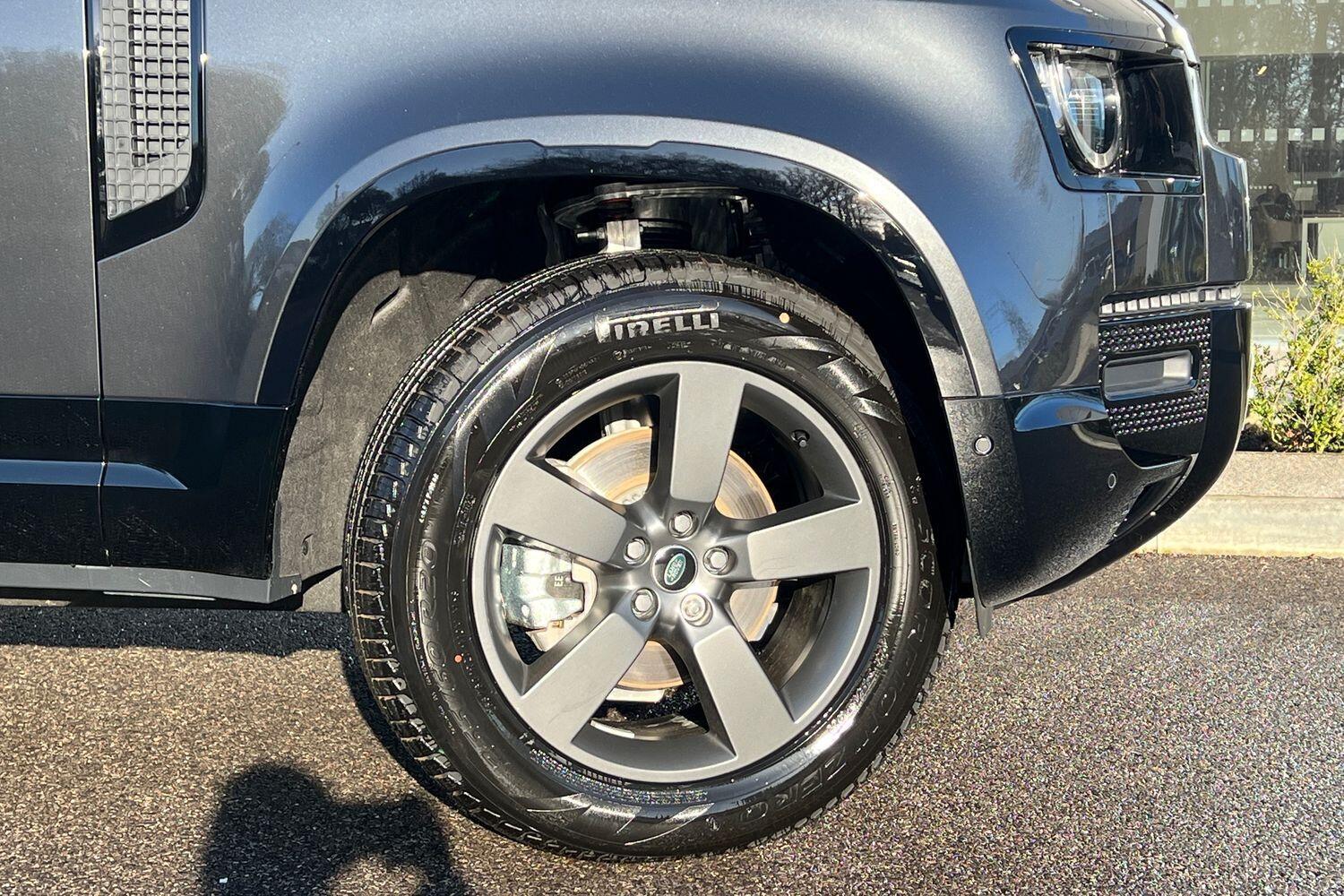 Used Land Rover Defender 2025 for sale - 76499566: Photo 10