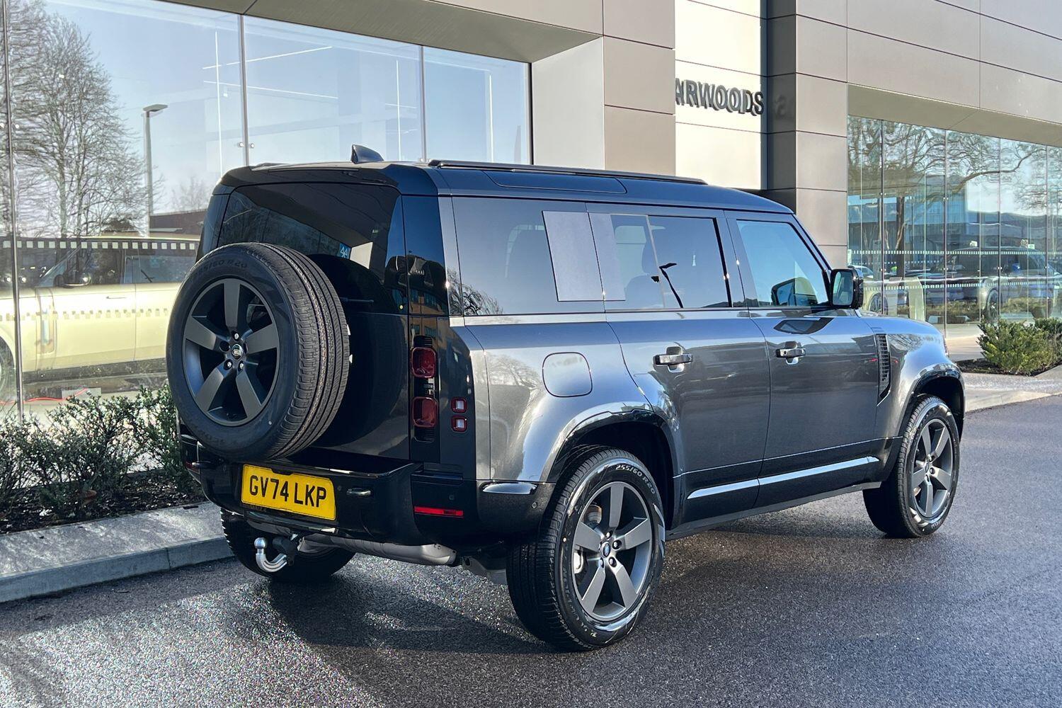 Used Land Rover Defender 2025 for sale - 76499566: Photo 11