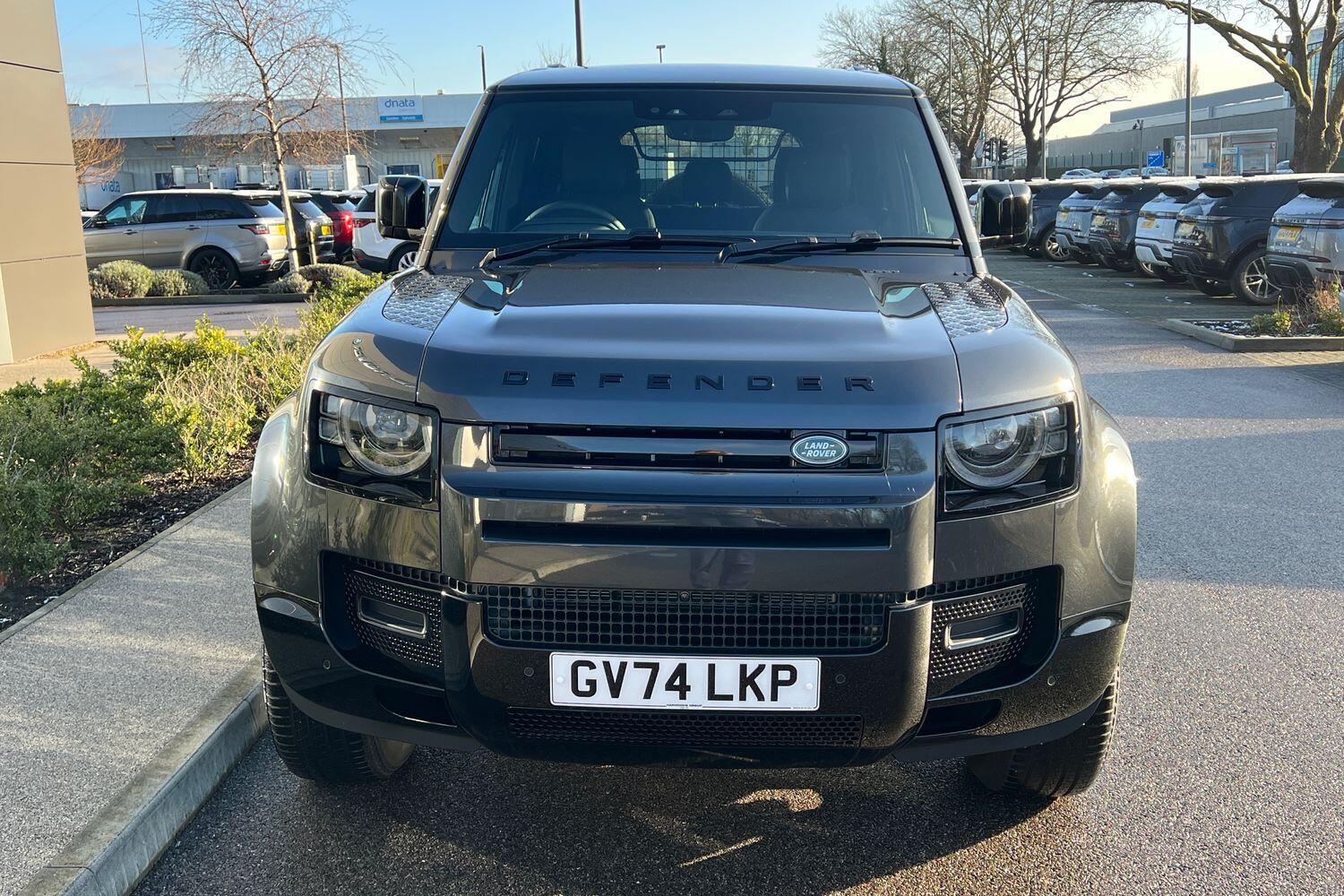 Used Land Rover Defender 2025 for sale - 76499566: Photo 16