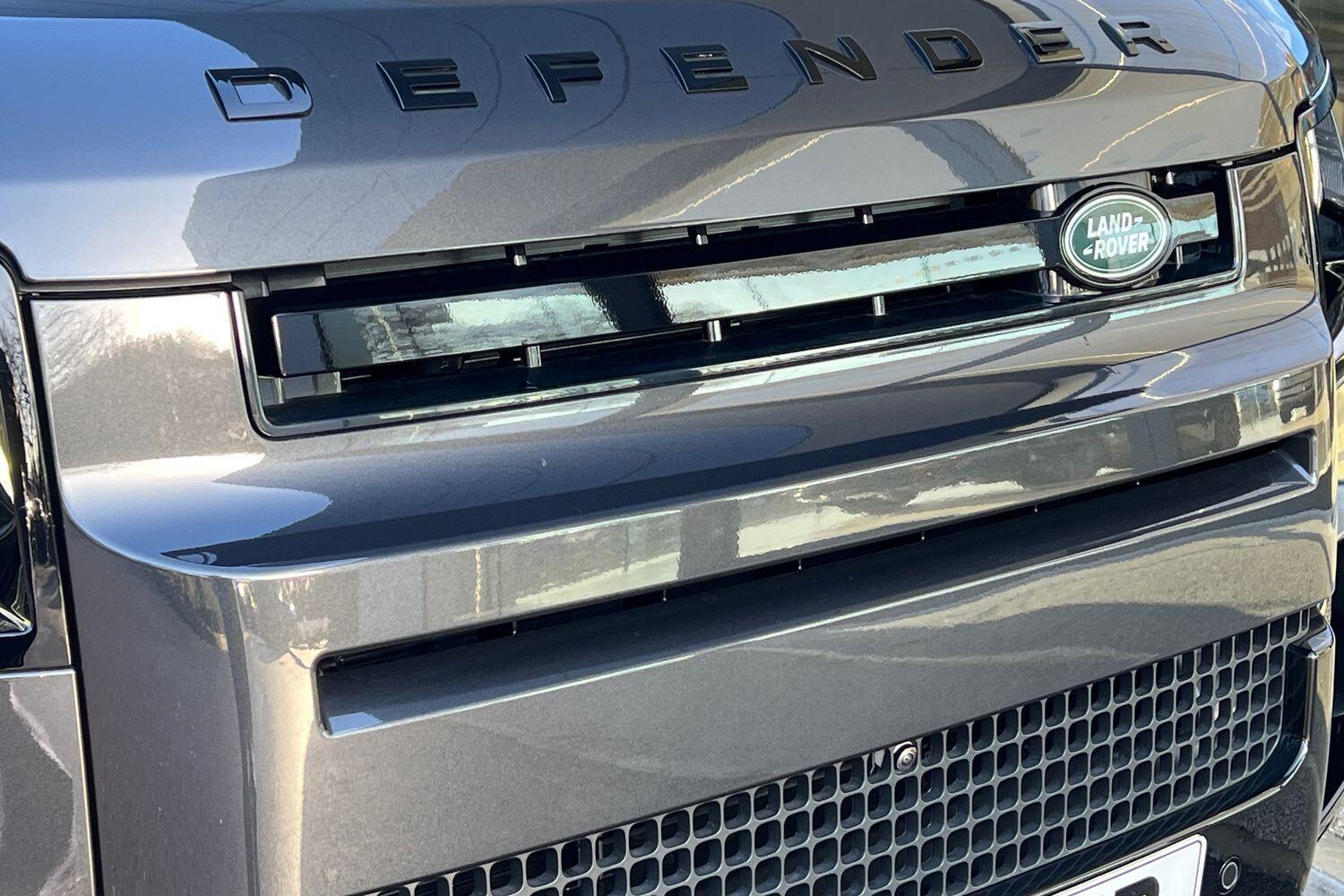 Used Land Rover Defender 2025 for sale - 76499566: Photo 17