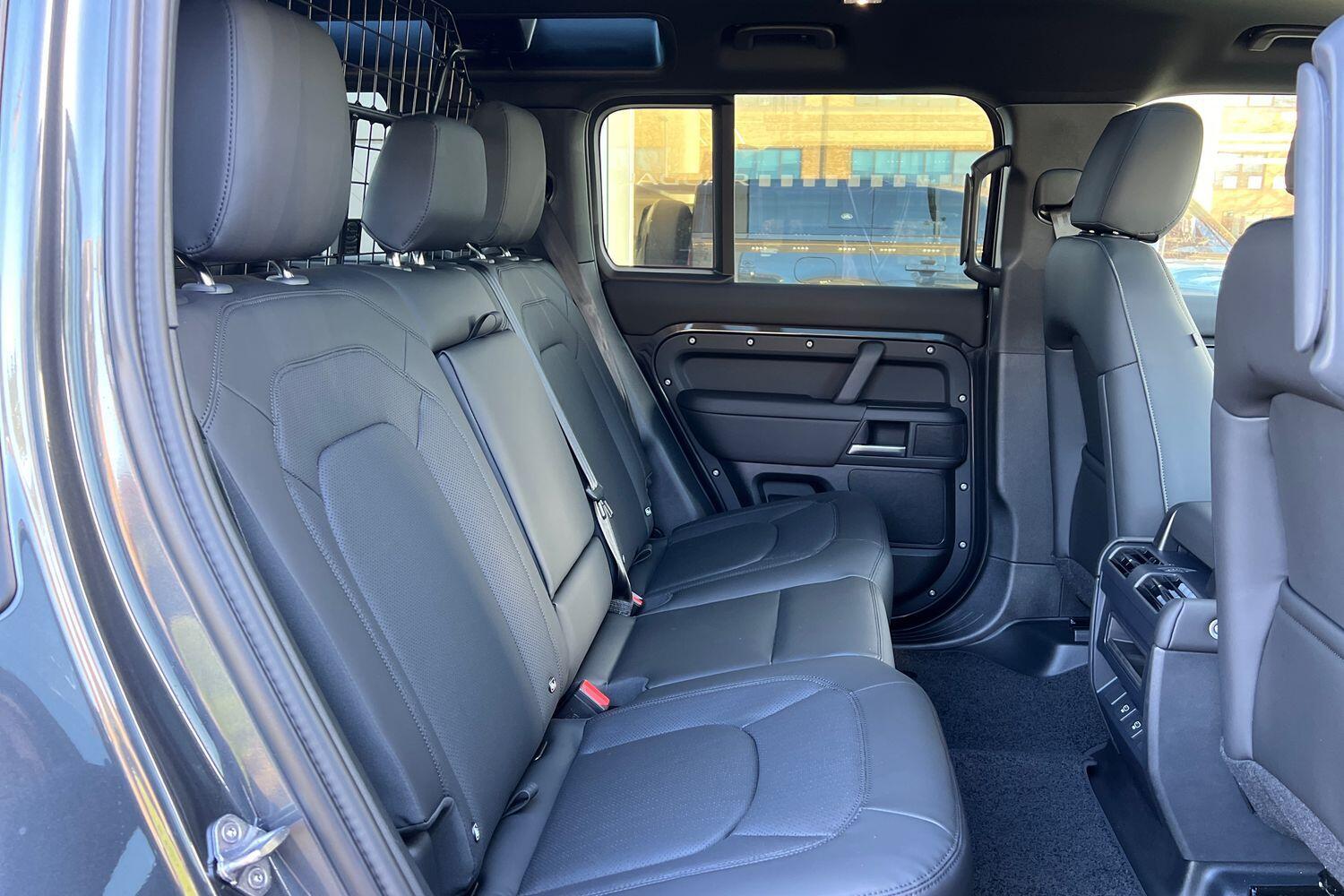 Used Land Rover Defender 2025 for sale - 76499566: Photo 38