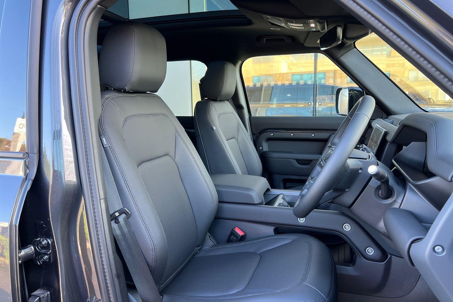 Used Land Rover Defender 2025 for sale - 76499566: Photo 45