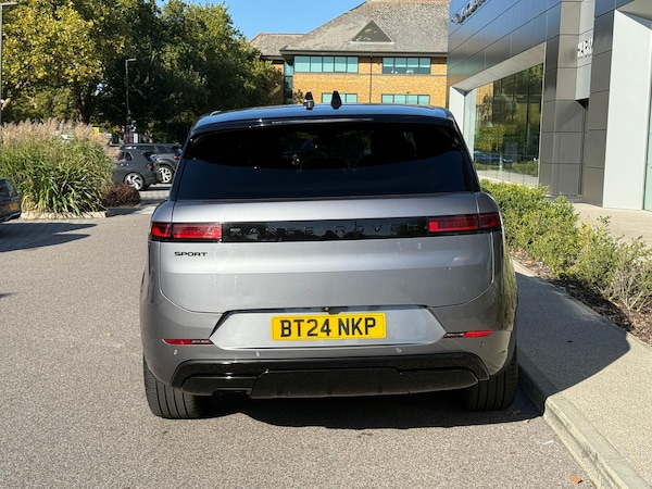 Used Land Rover Range Rover Sport 2024 for sale - 76032180: Photo 17