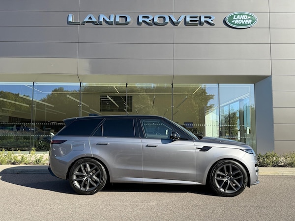 Used Land Rover Range Rover Sport 2024 for sale - 76032180: Photo 2