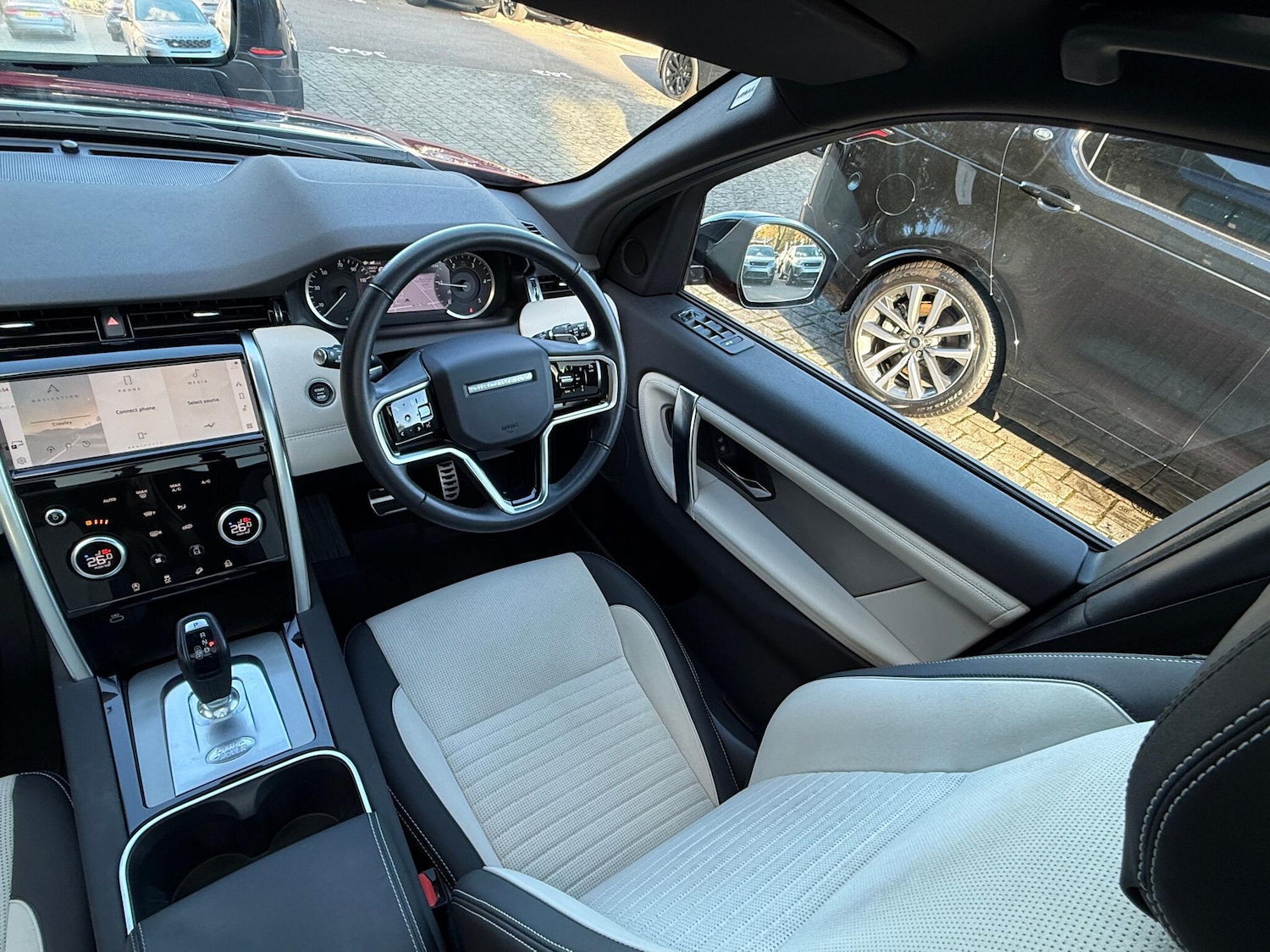 Used Land Rover Discovery Sport 2022 for sale - 76634262: Photo 24