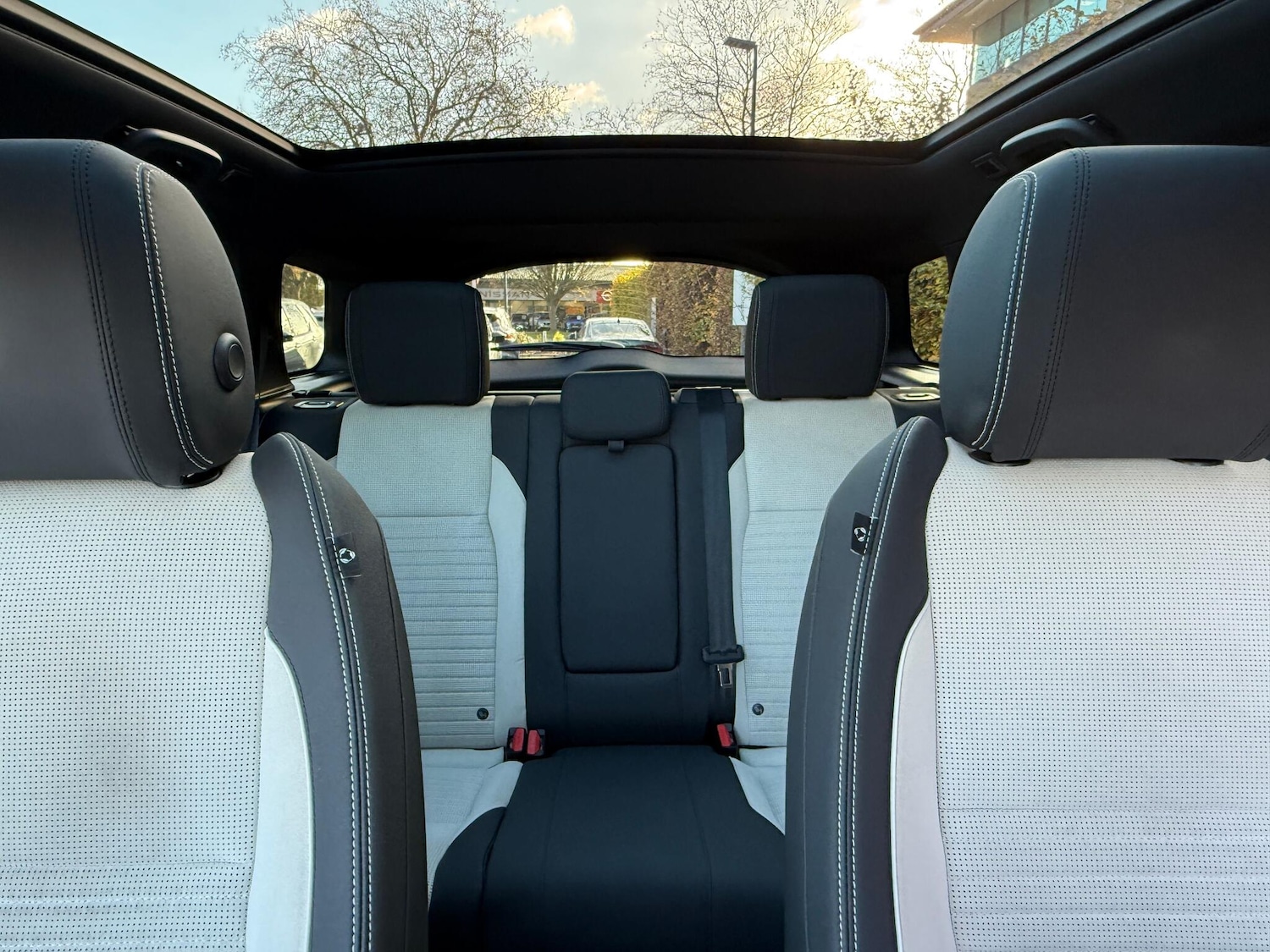 Used Land Rover Discovery Sport 2022 for sale - 76634262: Photo 34