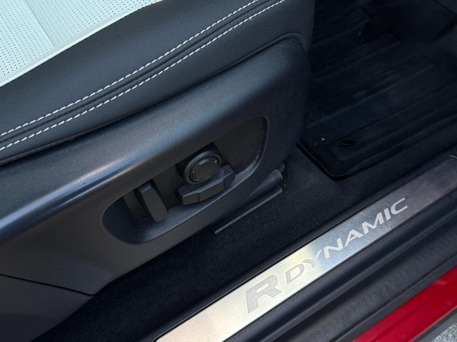 Used Land Rover Discovery Sport 2022 for sale - 76634262: Photo 35