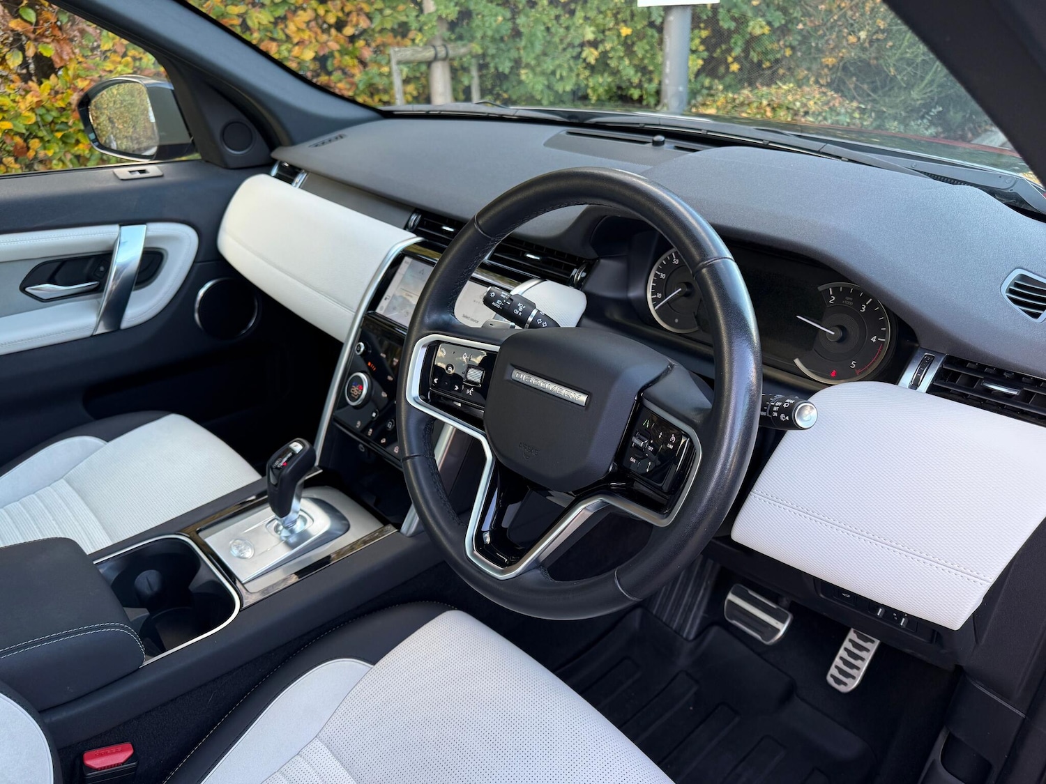 Used Land Rover Discovery Sport 2022 for sale - 76634262: Photo 37