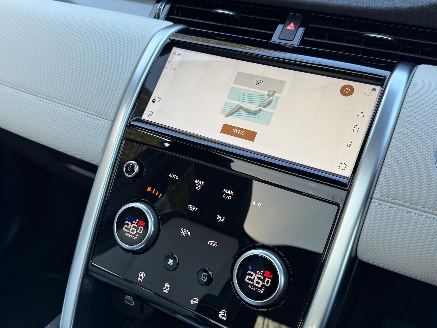 Used Land Rover Discovery Sport 2022 for sale - 76634262: Photo 49