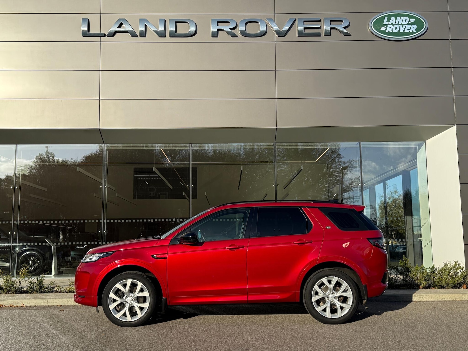 Used Land Rover Discovery Sport 2022 for sale - 76634262: Photo 8