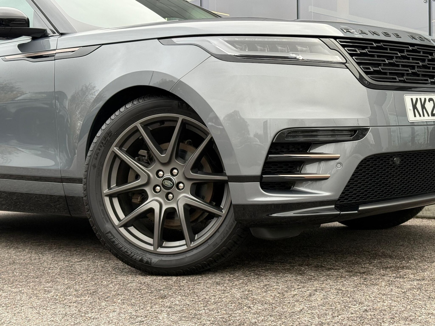 Used Land Rover Range Rover Velar 2024 for sale - 76472608: Photo 10