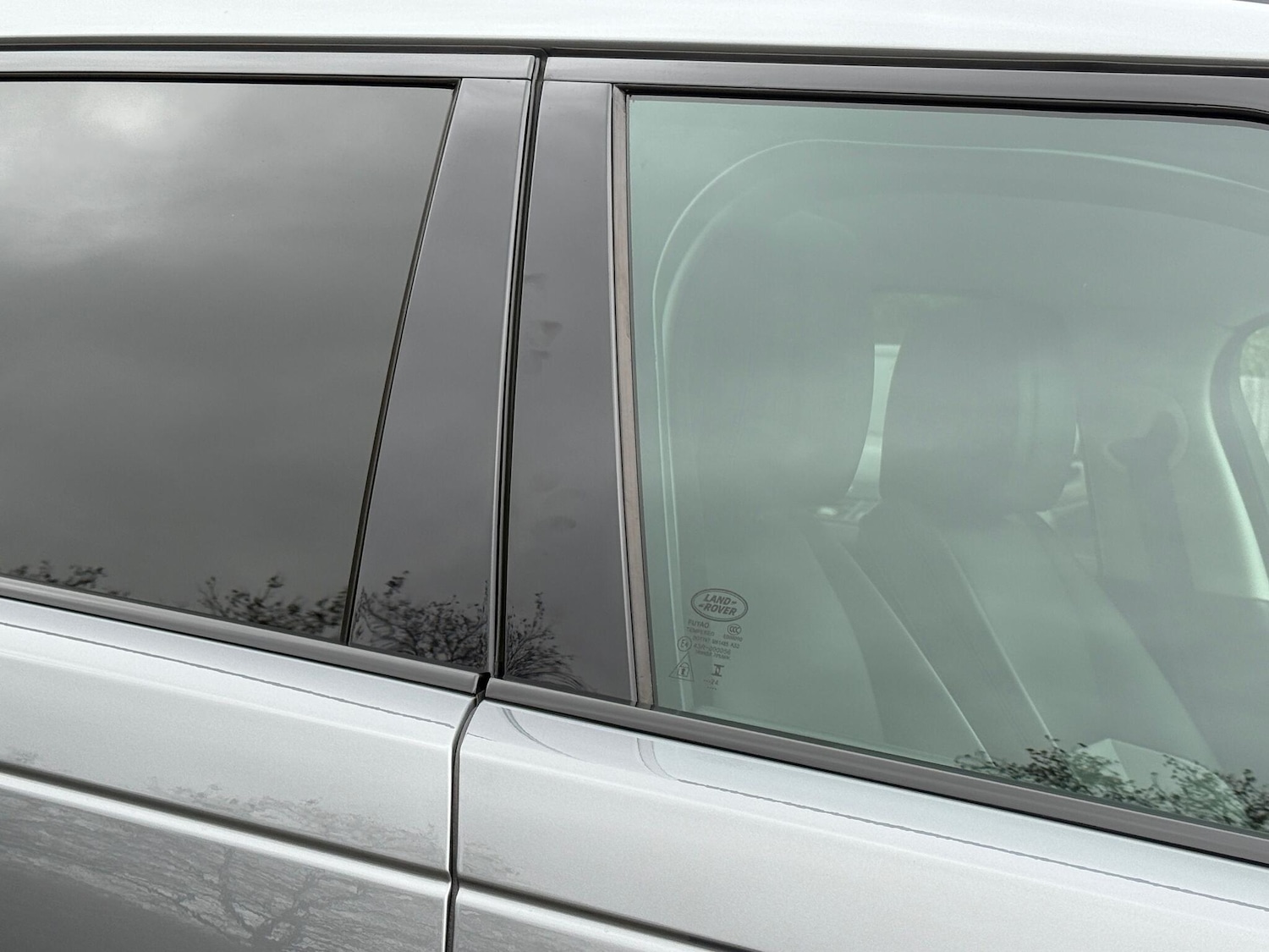 Used Land Rover Range Rover Velar 2024 for sale - 76472608: Photo 21