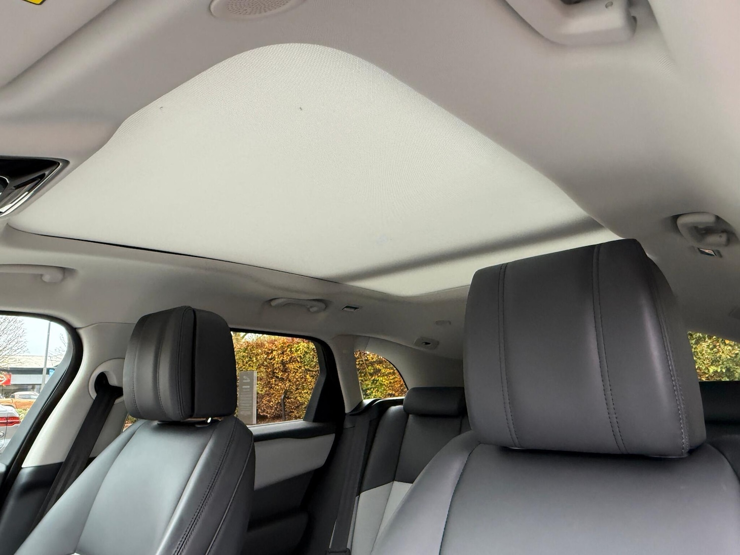 Used Land Rover Range Rover Velar 2024 for sale - 76472608: Photo 41