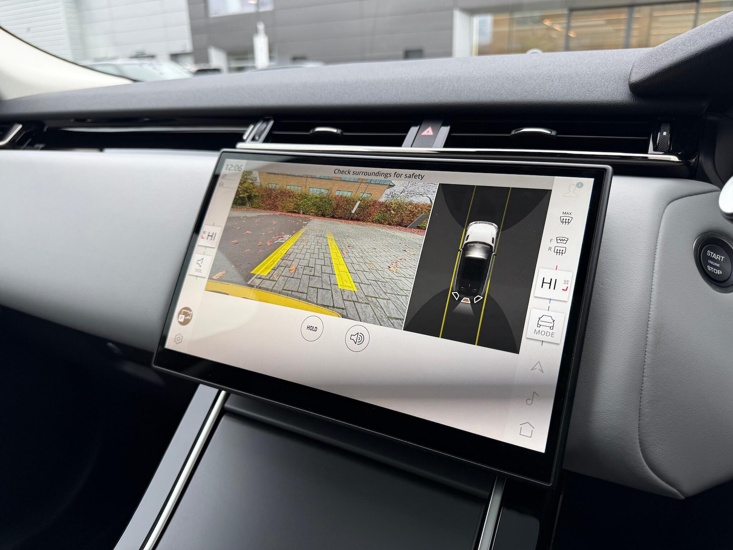 Used Land Rover Range Rover Velar 2024 for sale - 76472608: Photo 49