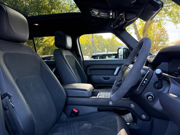 Used Land Rover Defender 2022 for sale - 76307866: Photo 43