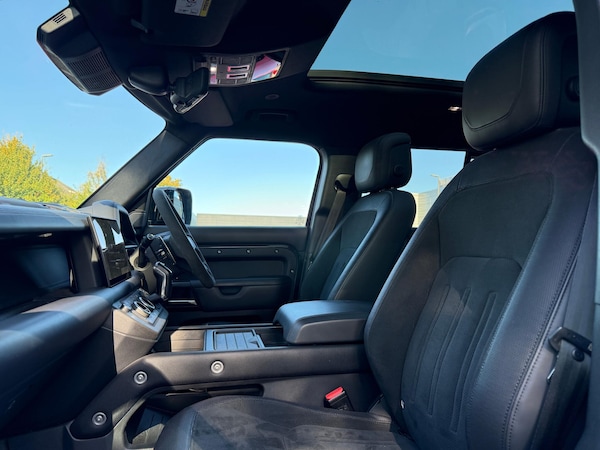 Used Land Rover Defender 2022 for sale - 76307866: Photo 47