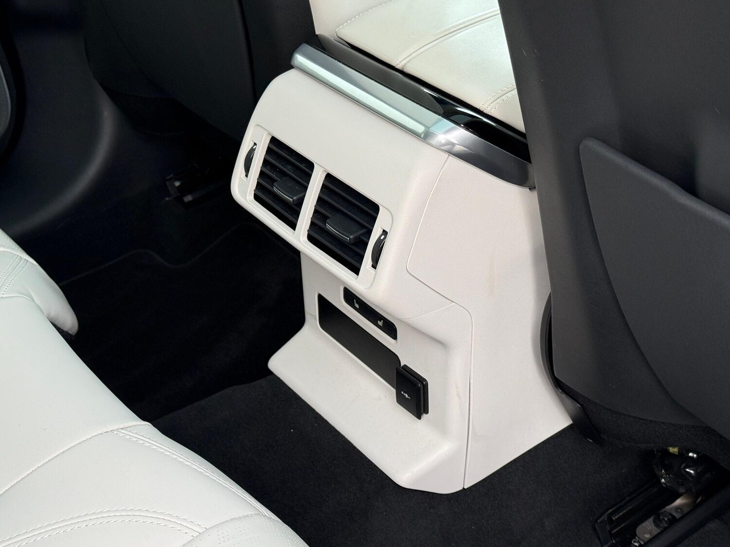 Used Land Rover Range Rover Velar 2022 for sale - 77585997: Photo 24