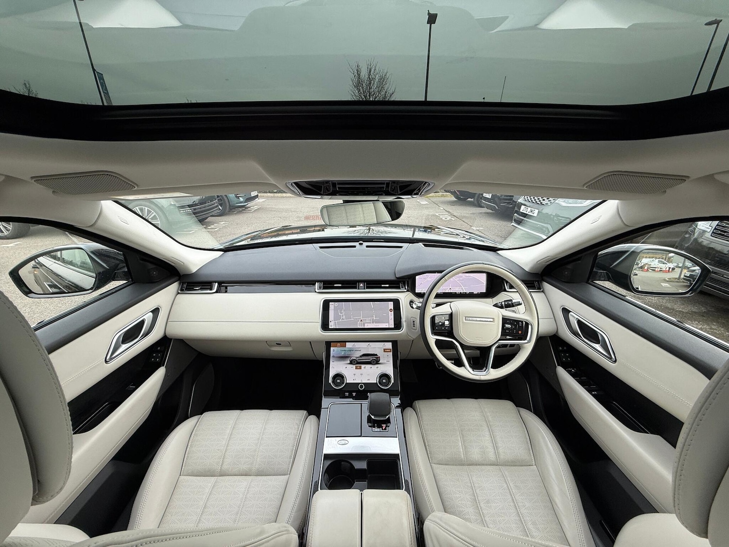 Used Land Rover Range Rover Velar 2022 for sale - 77585997: Photo 3