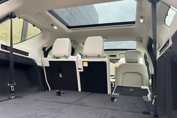 Used Land Rover Discovery 2025 for sale - 76188751: Photo 42