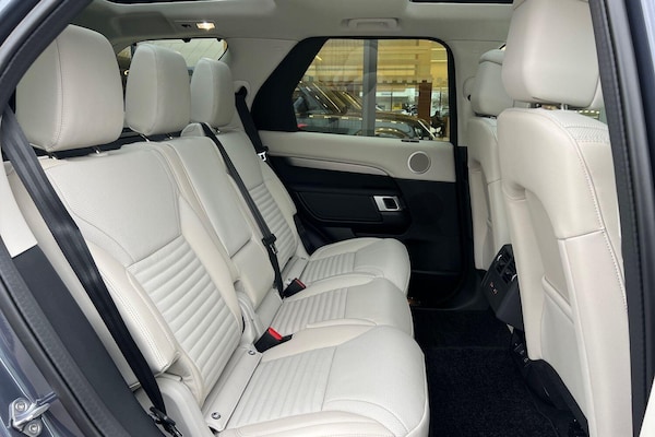 Used Land Rover Discovery 2025 for sale - 76188751: Photo 44