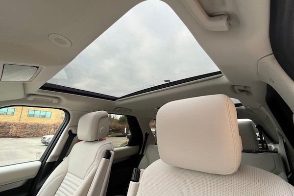 Used Land Rover Discovery 2025 for sale - 76188751: Photo 5