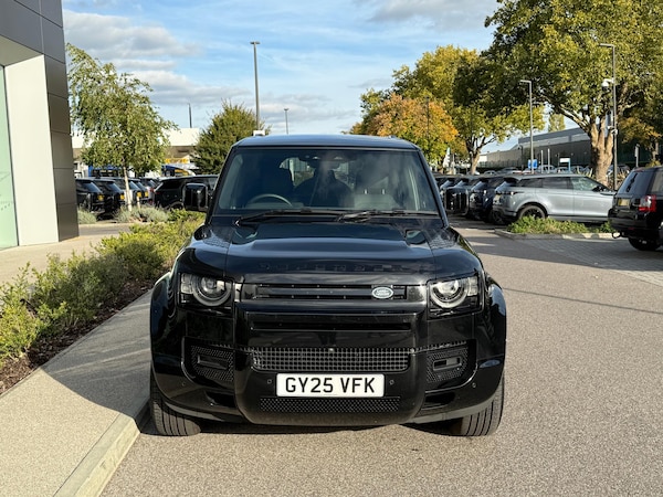 Used Land Rover Defender 110 2025 for sale - 76226174: Photo 17