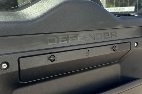 Used Land Rover Defender 90 2024 for sale - 75140203: Photo 34