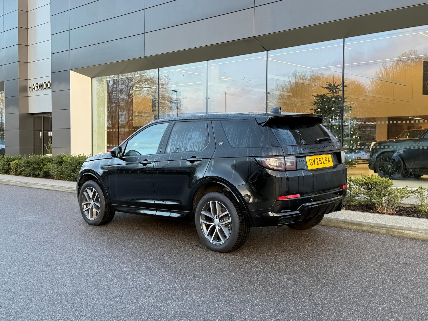 Used Land Rover Discovery Sport 2025 for sale - 76952757: Photo 15