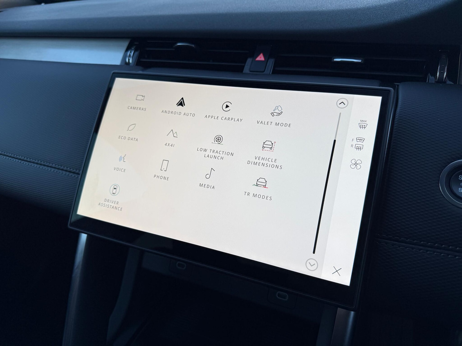 Used Land Rover Discovery Sport 2025 for sale - 76952757: Photo 48