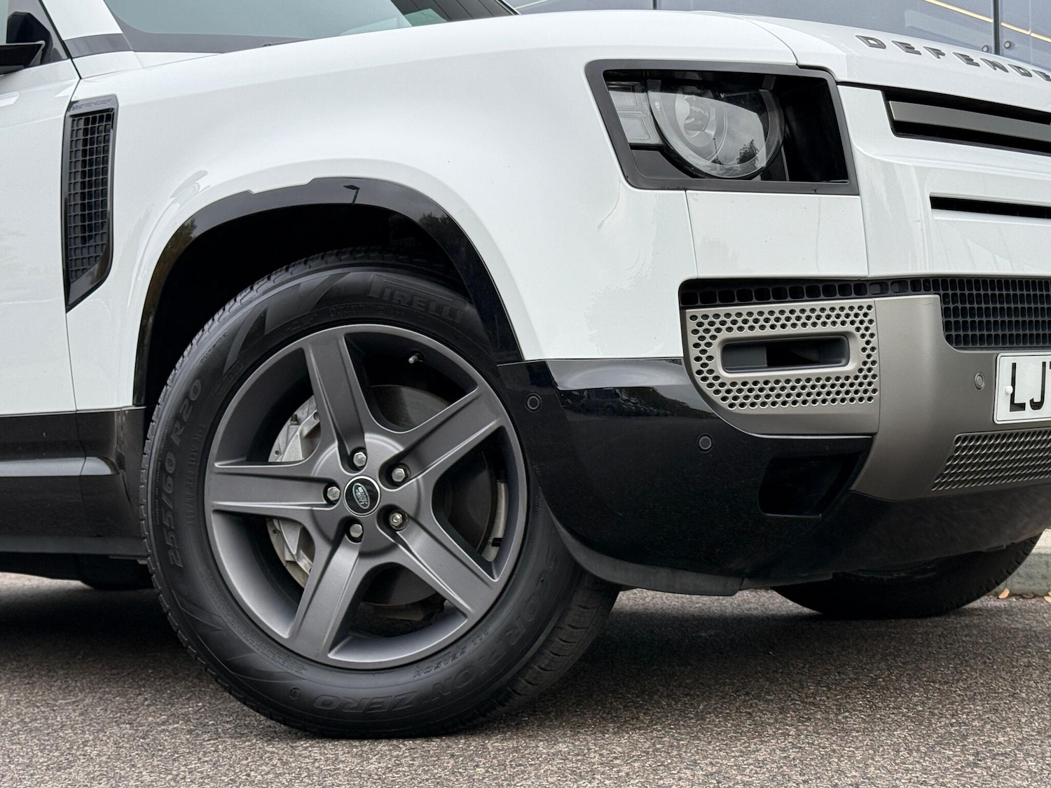 Used Land Rover Defender 110 2023 for sale - 76295870: Photo 11