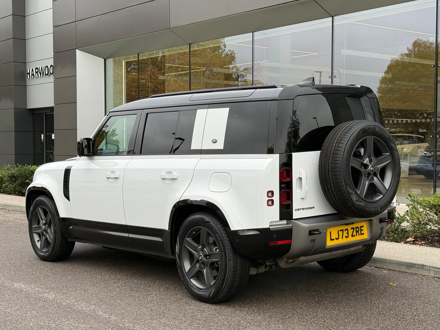 Used Land Rover Defender 110 2023 for sale - 76295870: Photo 18