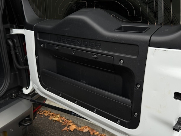 Used Land Rover Defender 110 2023 for sale - 76295870: Photo 33