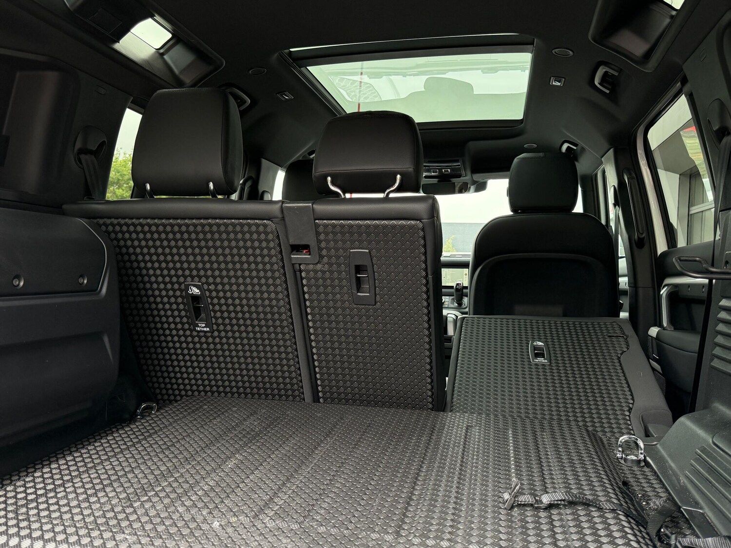 Used Land Rover Defender 110 2023 for sale - 76295870: Photo 35