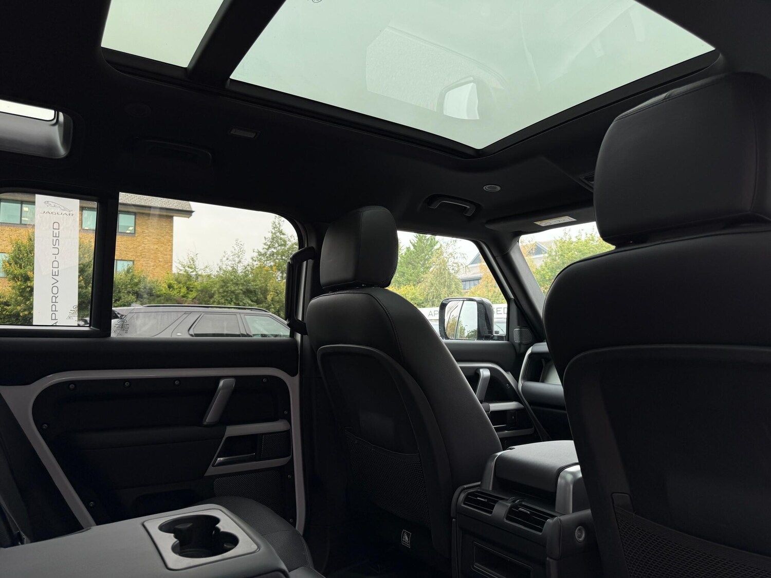 Used Land Rover Defender 110 2023 for sale - 76295870: Photo 37