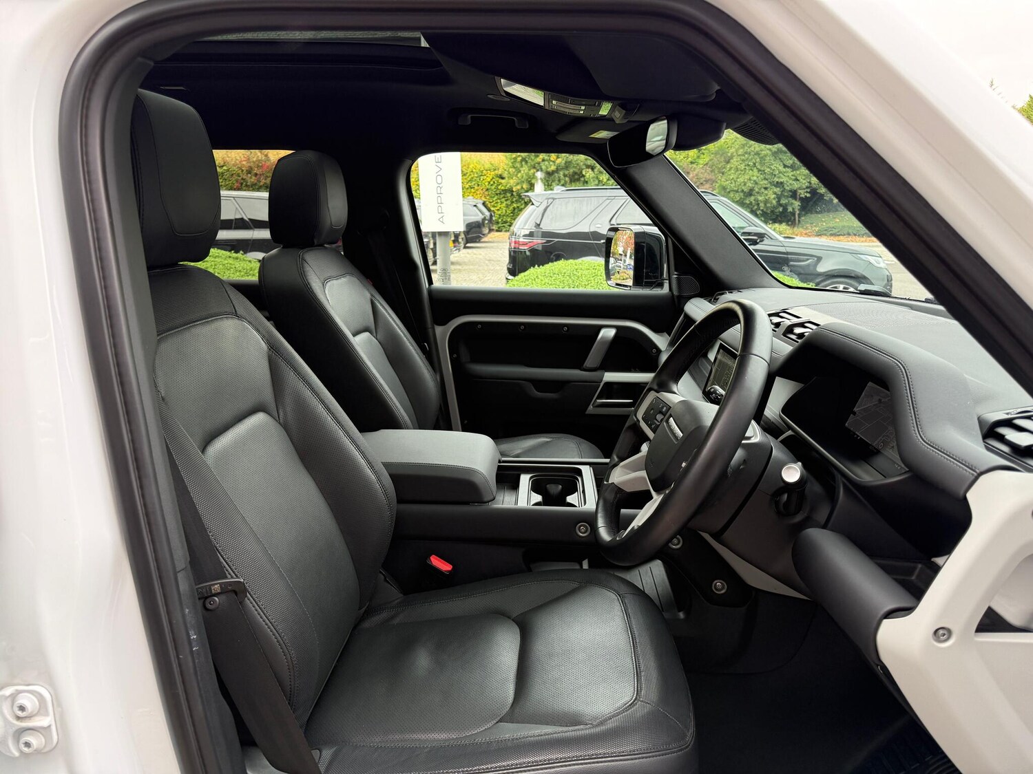 Used Land Rover Defender 110 2023 for sale - 76295870: Photo 43