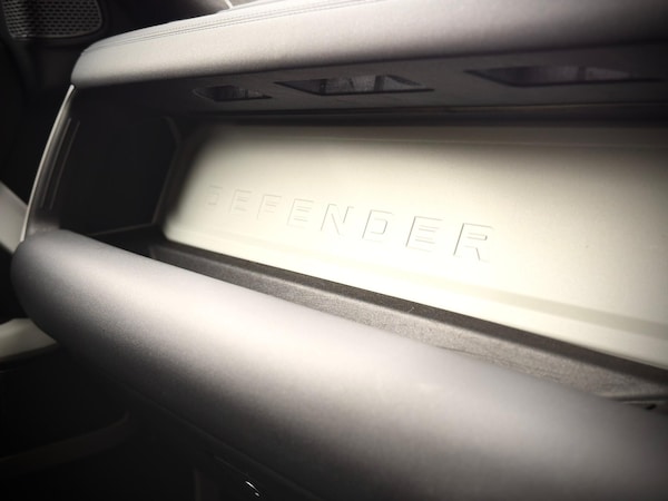 Used Land Rover Defender 110 2023 for sale - 76295870: Photo 44