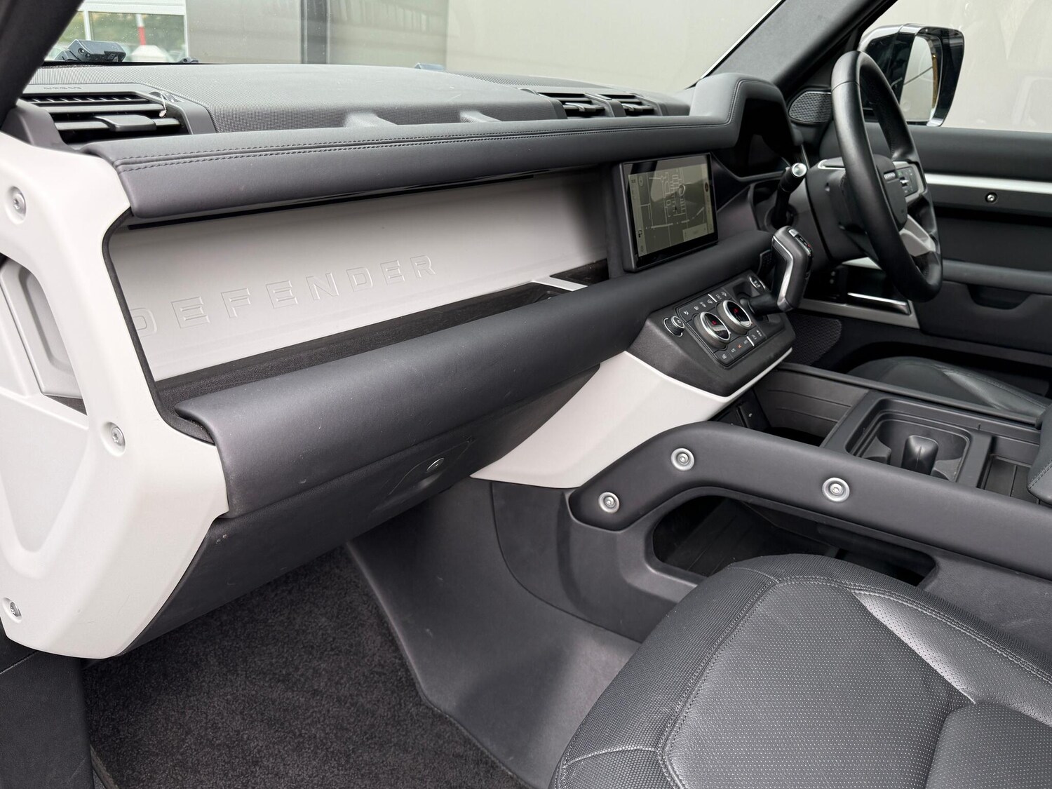 Used Land Rover Defender 110 2023 for sale - 76295870: Photo 47