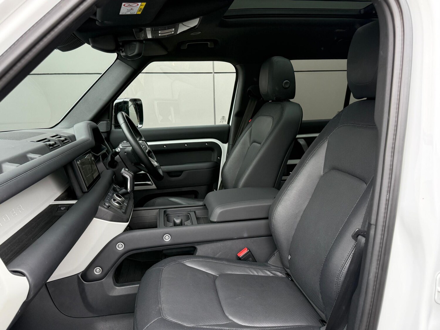 Used Land Rover Defender 110 2023 for sale - 76295870: Photo 48