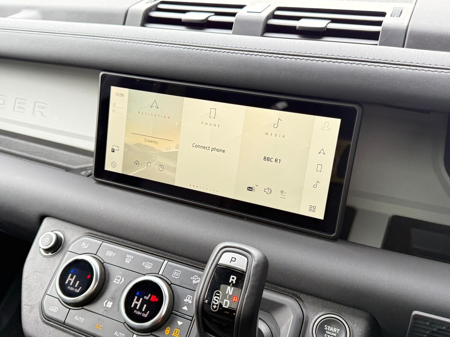 Used Land Rover Defender 110 2023 for sale - 76295870: Photo 51