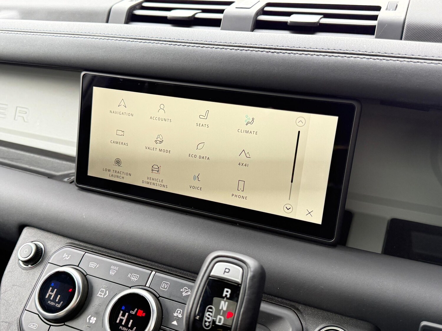 Used Land Rover Defender 110 2023 for sale - 76295870: Photo 52